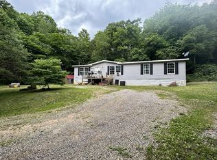 207 Cypress Dr, Marion, VA 24354