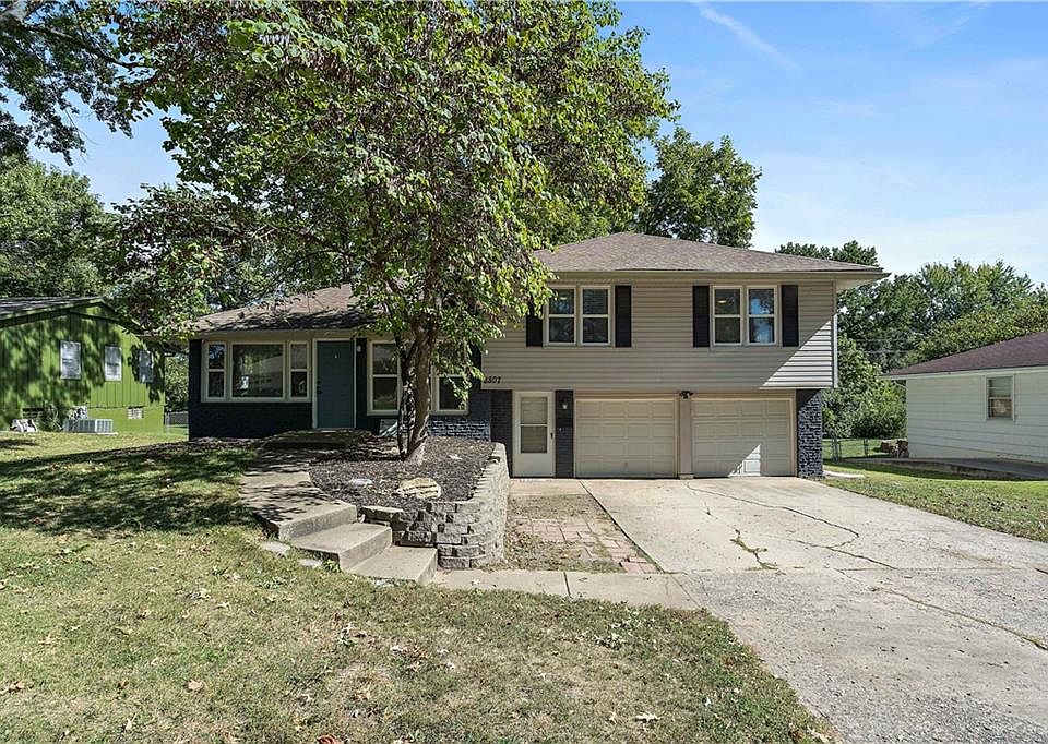1st image of 8807 Stark Ave