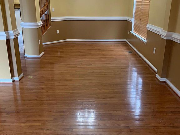 2nd image of 6709 Ainsworth St
