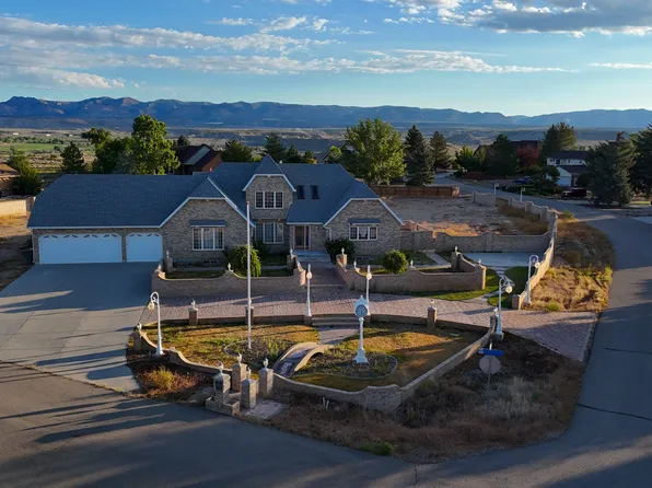 1402 Shepherd Dr, Wellington, UT 84542