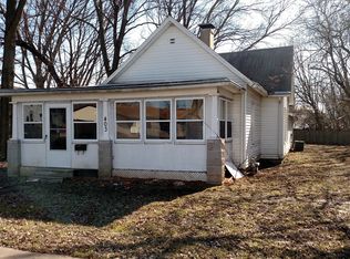 403 E Church St, Champaign, IL 61820