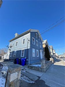 580 Lonsdale Ave, Central Falls, RI, 02863