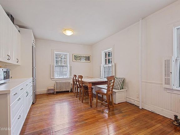 2nd image of 274 W 95th St #123