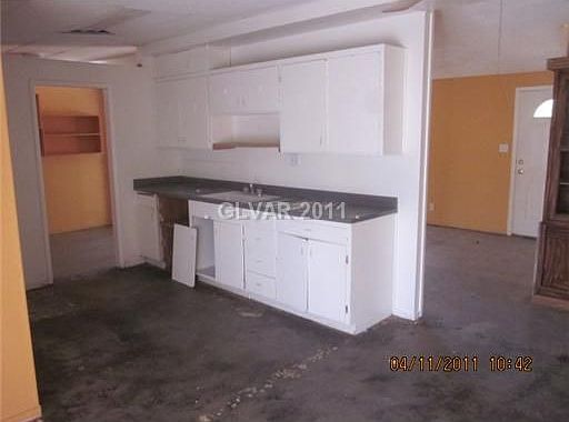 4th image of 304 Upland Blvd