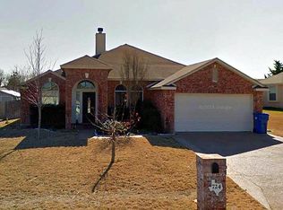 724 Pebble Creek Dr, Hewitt, TX 76643