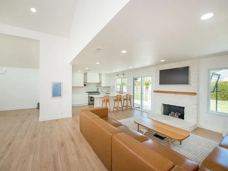 9891 Hot Springs Dr — Photo 19