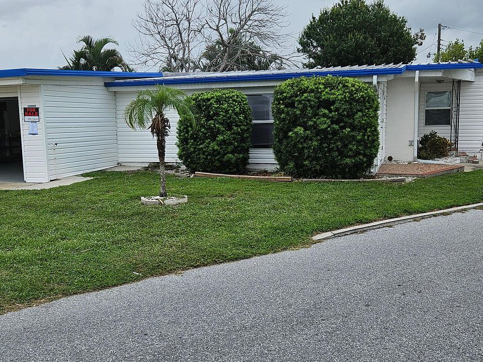 1st image of 415 52nd Avenue Dr W