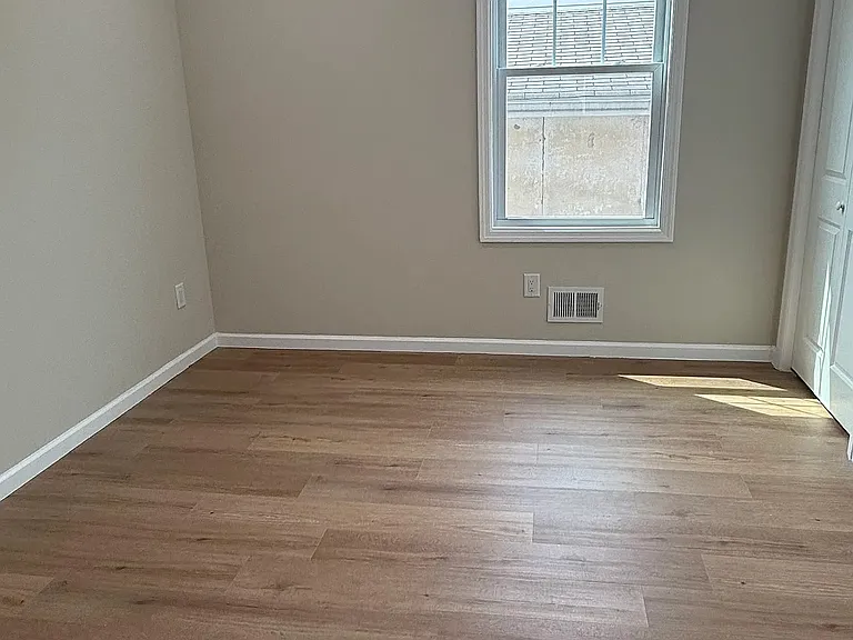 256 Berkeley Ave #256 — Photo 8