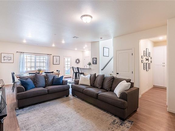 2nd image of 221 Scarlett Cir