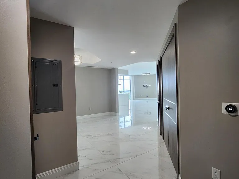 17301 Biscayne Blvd #1202 — Photo 12