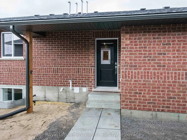 47 Dewal Pl — Photo 14
