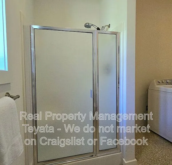 5560 Hillard Rd — Photo 24