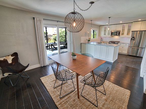 4th image of 3009 Royal Palm Dr