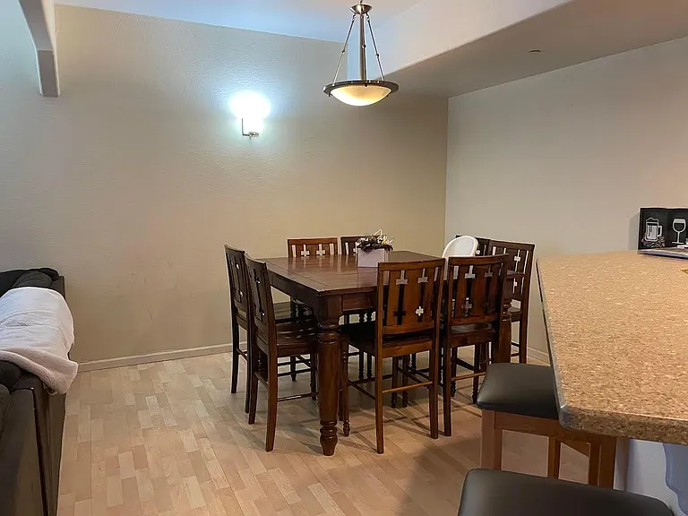 320 Jennifer Ln — Photo 6