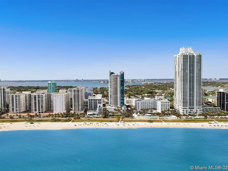 6301 Collins Ave #807 — Photo 14