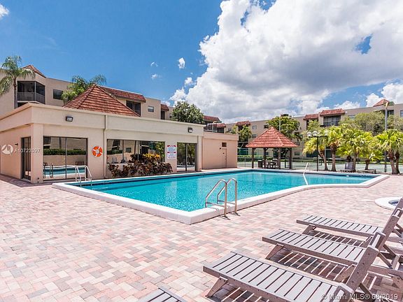 5th image of 10501 W Broward Blvd APT 205