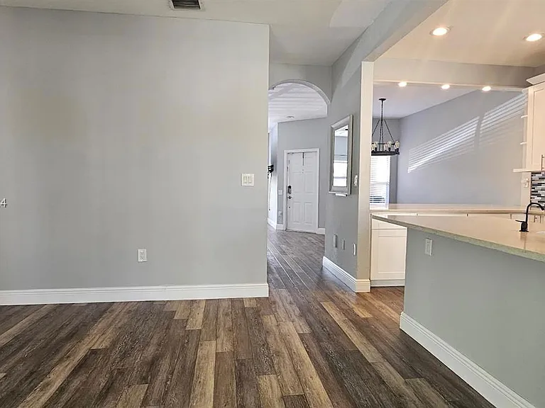 3311 Merrick Ln — Photo 5
