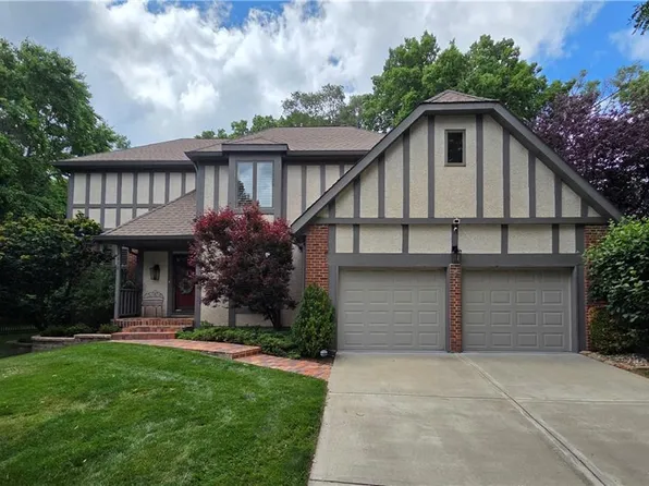 7616 Slater St, Overland Park, KS 66204