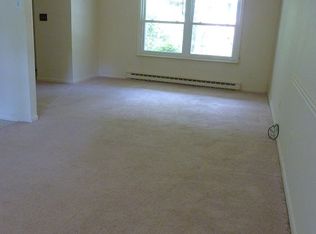 18921 High Point Dr, Gaithersburg, MD 20879