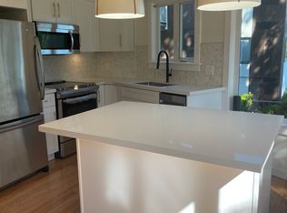 1668 Arbutus St, Vancouver, BC V6J3X2