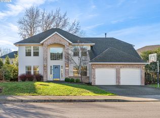 17588 NW Country Dr, Portland, OR 97229
