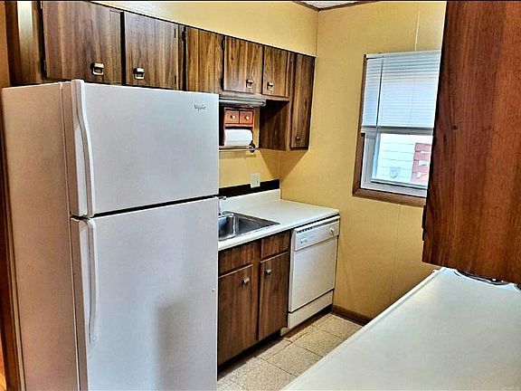 4th image of 2407 W Jackson St Unit A