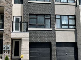 1121 Cooke Blvd #92, Burlington, ON L7T0C3