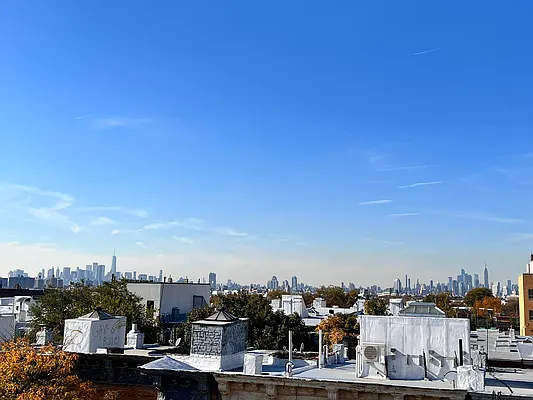 Rented by ERNY LLC | media 24