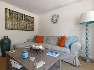 14 Linwood Dr #A, North Kingstown, RI 02852