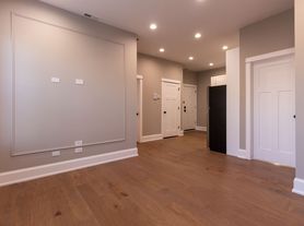 3256 N Monticello Ave, Chicago, IL