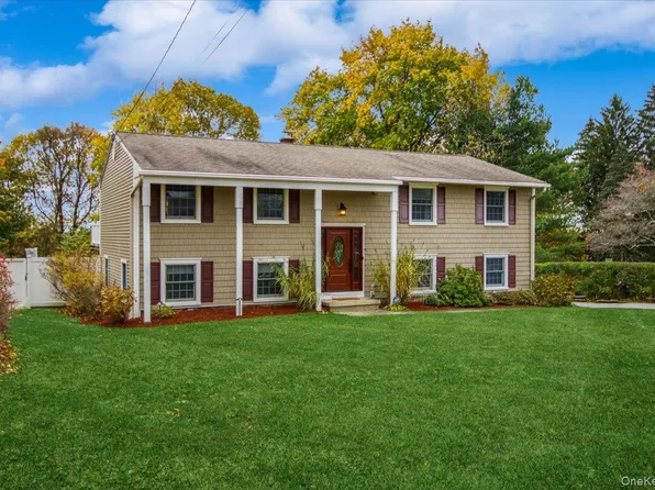 48 Overlook Drive, Mahopac, NY 10541