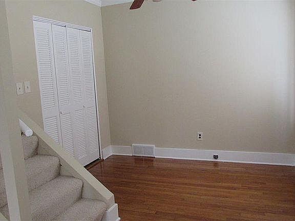 5th image of 3345 Linden St