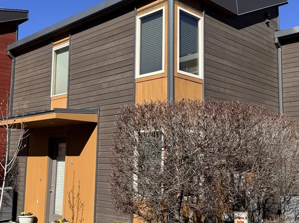 14 Mosier Creek Pl, Mosier, OR 97040