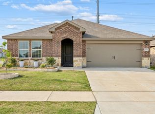1536 Skyline Dr, Denton, TX 76207