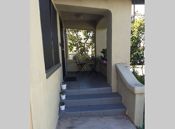 3rd image of 2631 Collier Ave #1