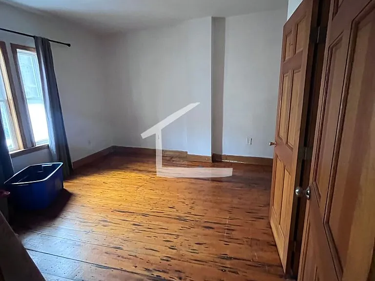 12 Sewall St — Photo 2