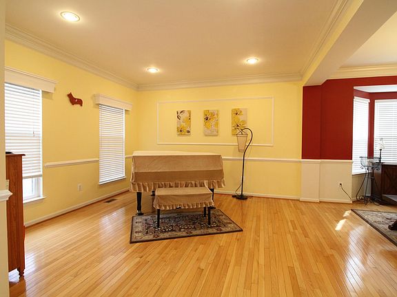 2nd image of 20223 Hidden Creek Ct
