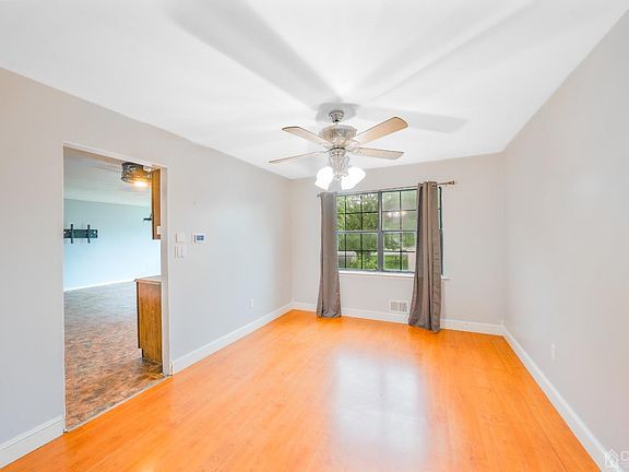 5th image of 440 W West Ave