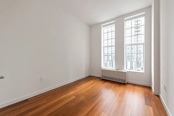 Rented by Nest Seekers International | media 33