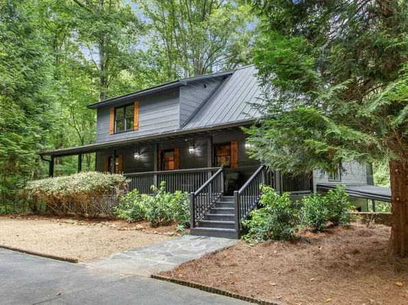56 Robin Lake Dr, Ellijay, GA 30540