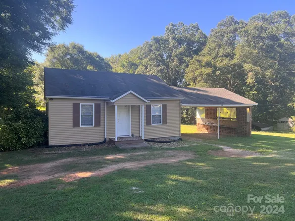 293 Estate Dr, Lincolnton, NC 28092