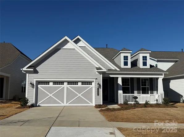 10425 Superb Ln, Charlotte, NC 28215