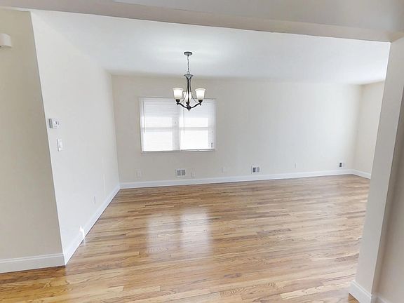 5th image of 16349 87th St