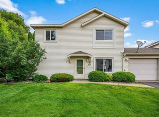 1521 Clemson Dr #B, Eagan, MN 55122