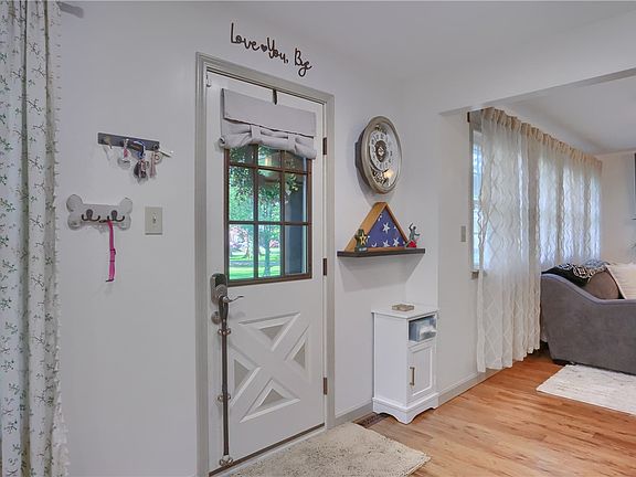 4th image of 304 Orlando Ave