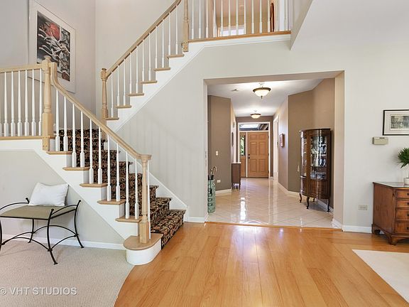 4th image of 2042 Trent Ct