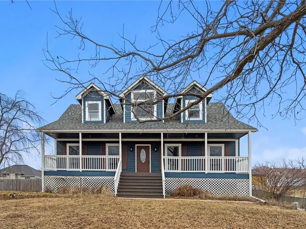 913 Wildwood Dr, Pleasant Hill, MO 64080