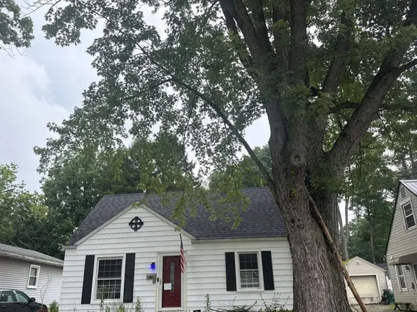 887 Shoshone Ave, Akron, OH 44305