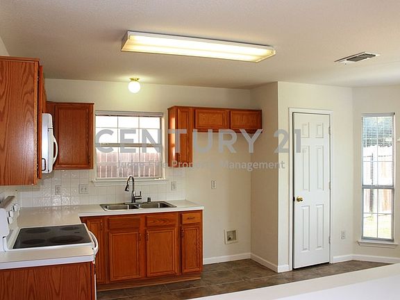 4th image of 1207 Morningside Dr