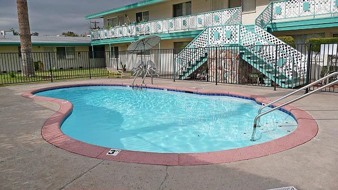1st image of 1908 W Berridge Ln APT 9
